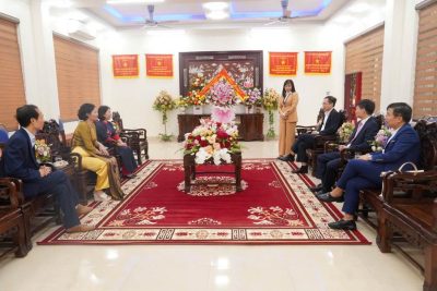 Sở Giáo dục và Đào tạo tỉnh Ninh Bình chúc mừng Ngày Nhà giáo Việt Nam tại trường THCS Trần Đăng Ninh